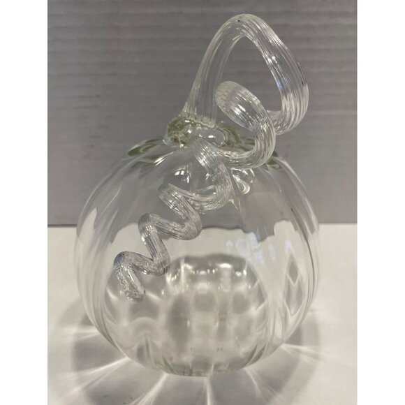 Beautiful Clear Blown Glass Pumpkin Signed - Picture 2 of 8